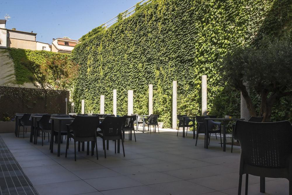 Hotel Milano Castello Eksteriør billede